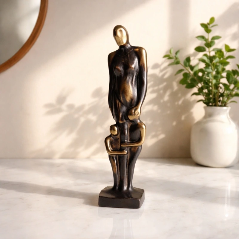 Mother with two children 22 cm