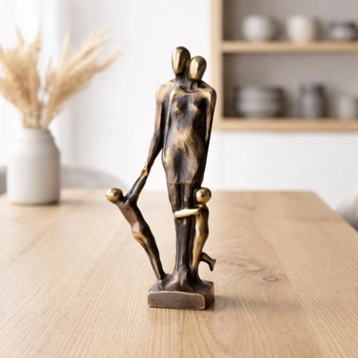 Couple with 2 children 23 cm